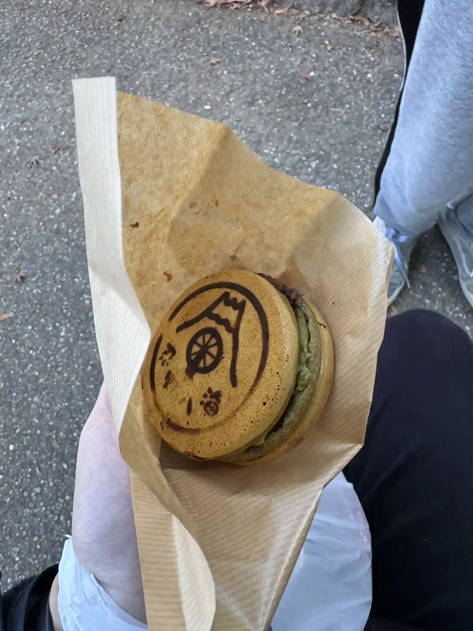 印著富士山圖案的點心
