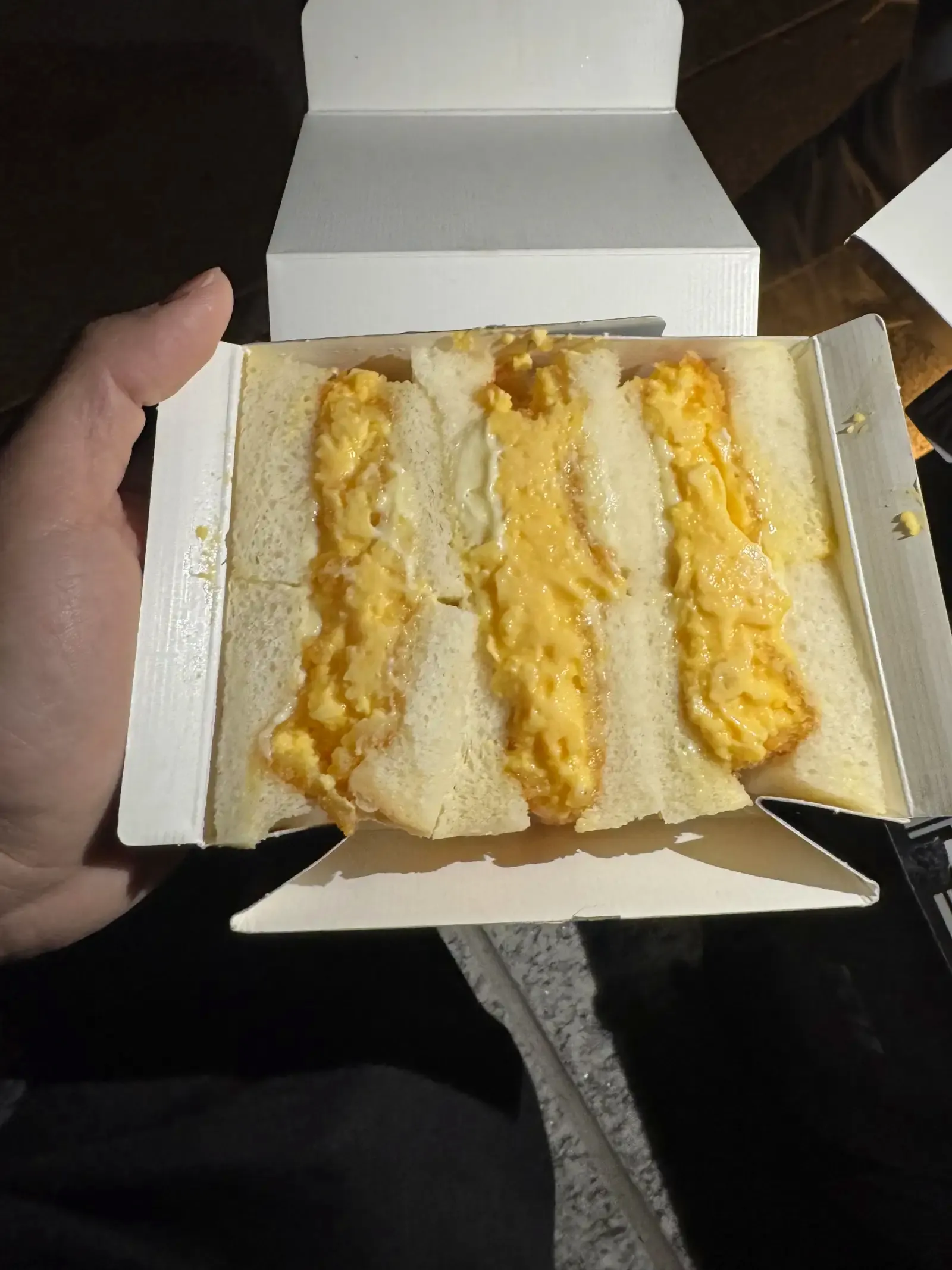 Ginza Sand 的玉子燒三明治