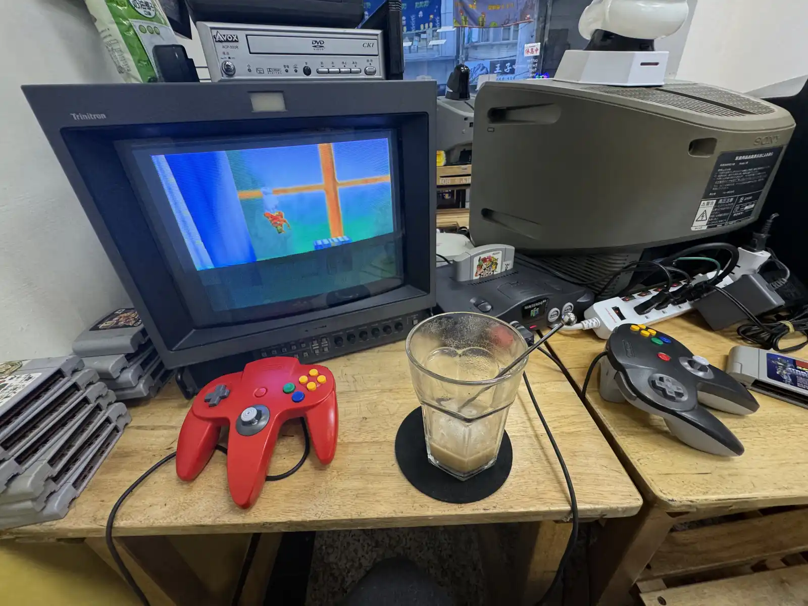 去 BBB Retro Game Cafe 玩老主機